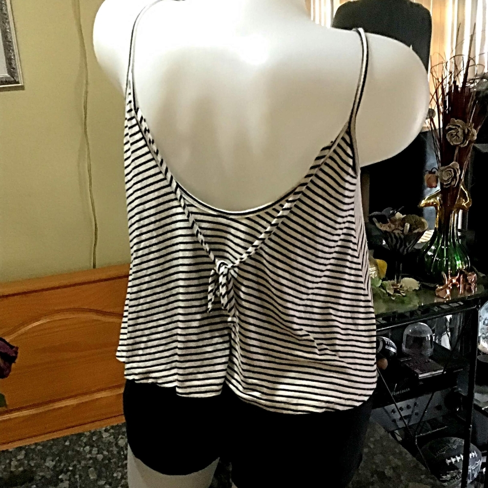 Tillys Flowy Tank - Picture 2 of 5